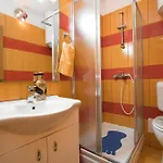 Beachfront Pinky 4* Seget Vranjica