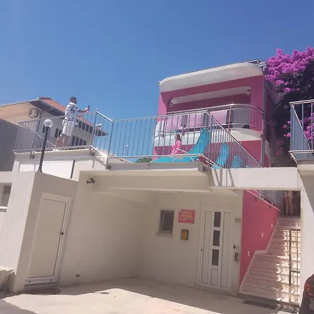 Beachfront Pinky Seget Vranjica