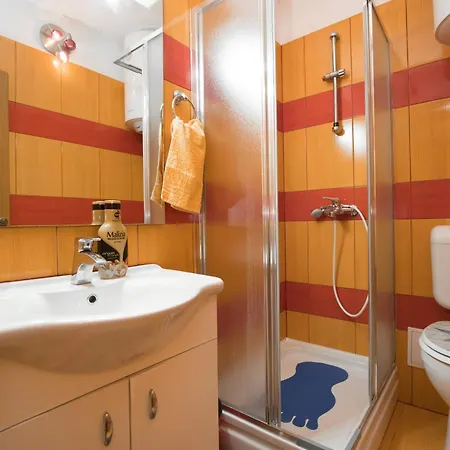 Beachfront Pinky 4* Seget Vranjica