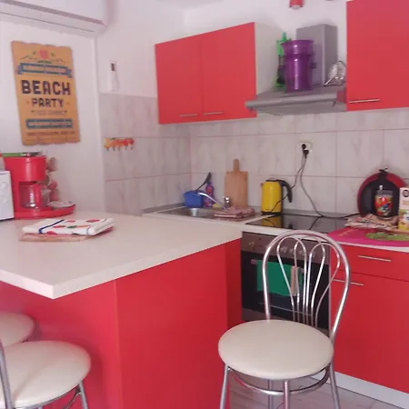 Гостьовий будинок Beachfront Pinky Сегет-Враниця