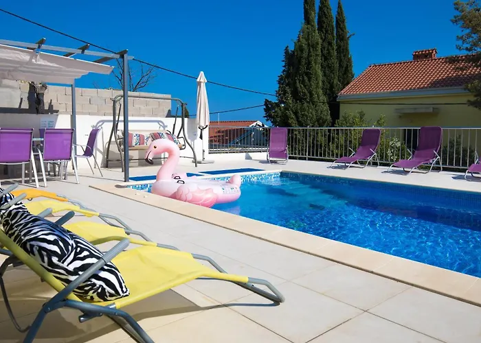 Affittacamere Beachfront Pinky Seget Vranjica